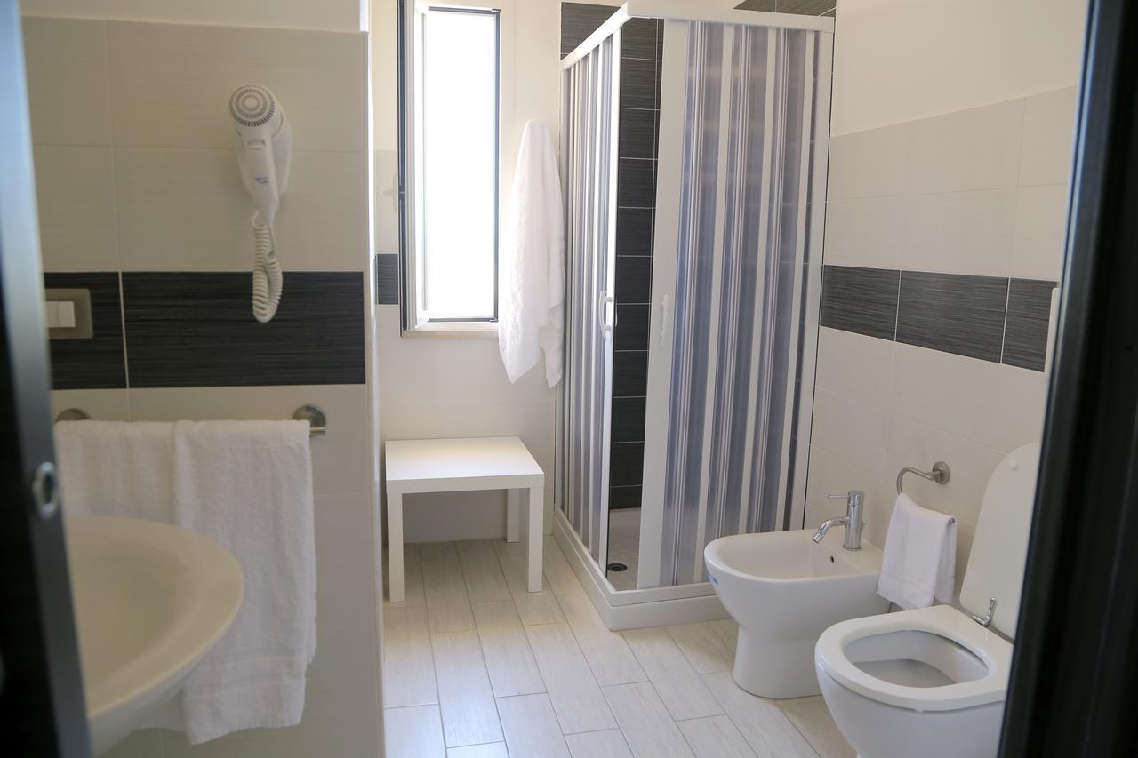 Rooms La Perla Del Mare Margherita Di Savoia Exterior foto